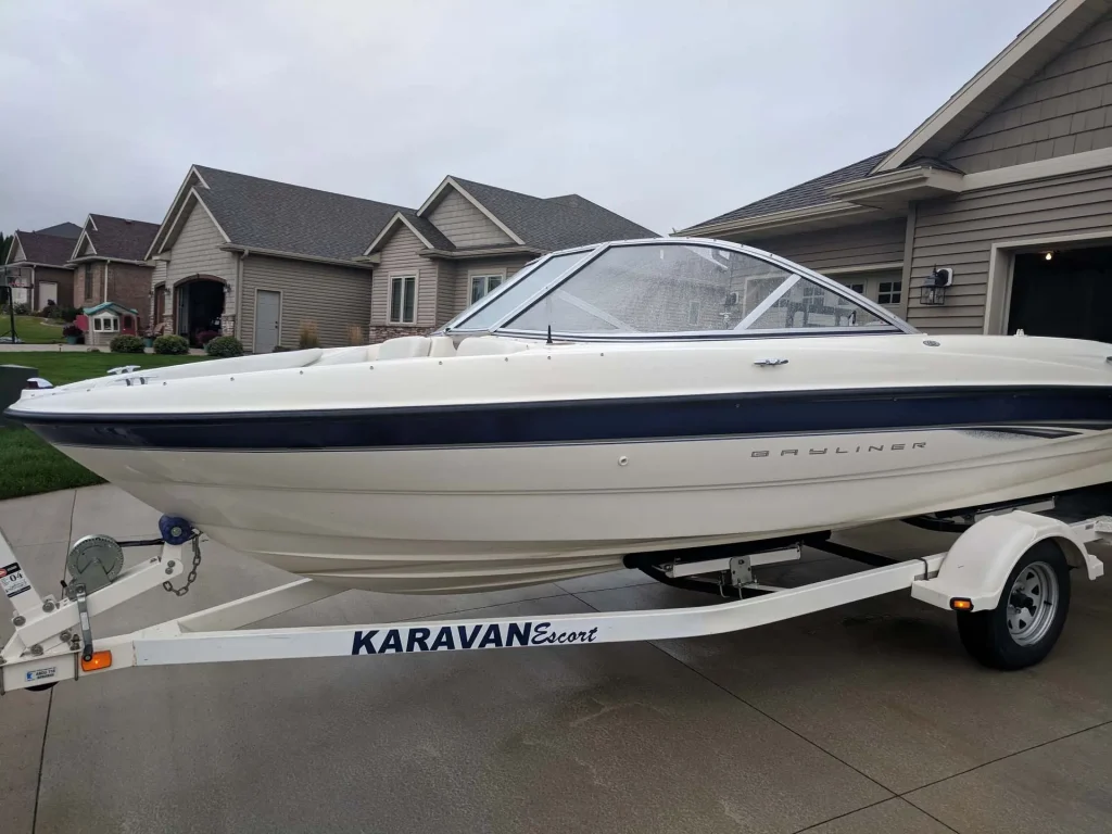 2003 Bayliner 185 BR