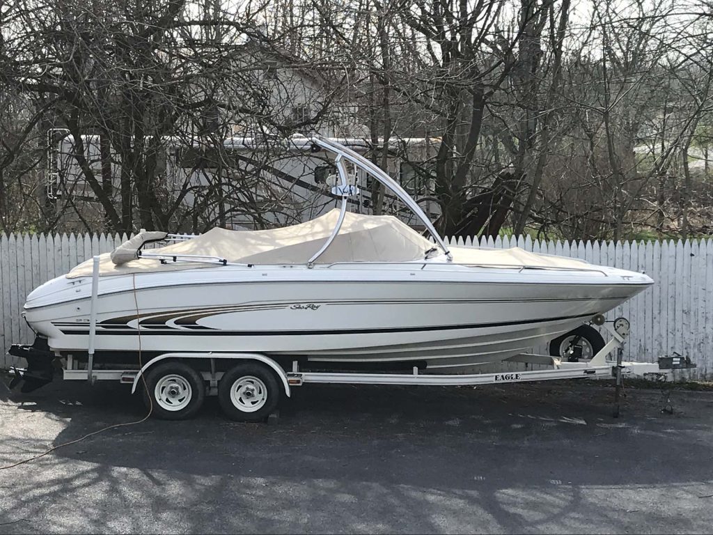 1998 Sea Ray 230 Signature