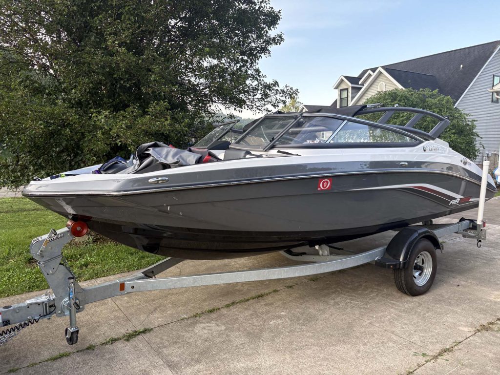 2019 Yamaha AR195
